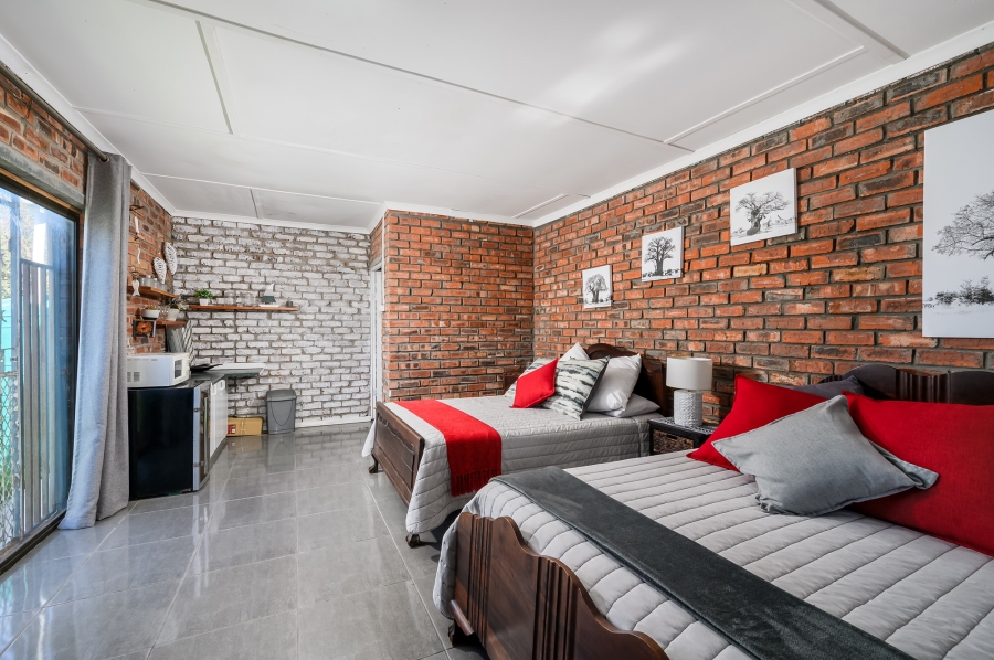 4 Bedroom Property for Sale in Cannonville Eastern Cape